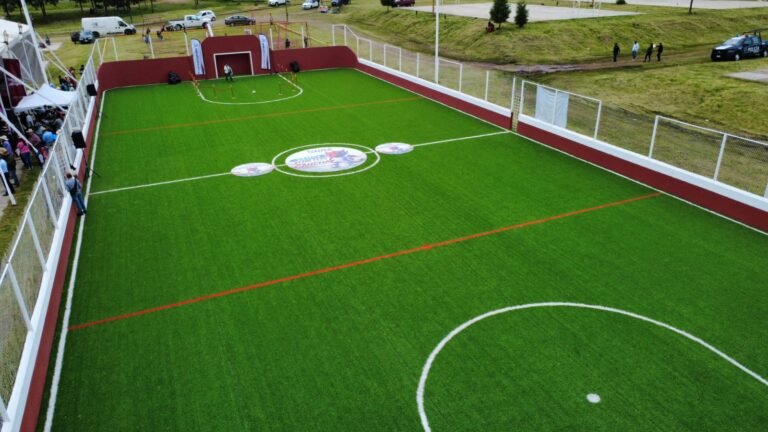 #Toluca entrega cancha rehabilitada en San Pablo Autopan