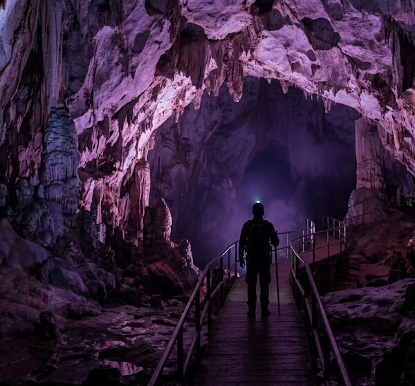 Grutas de Cacahuamilpa bajo asedio del narco: levantan turistas y ejecutan a administradora
