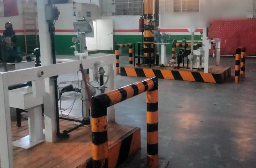 Aseguran 5 mil litros de hidrocarburo ilegal durante cateo en #Naucalpan