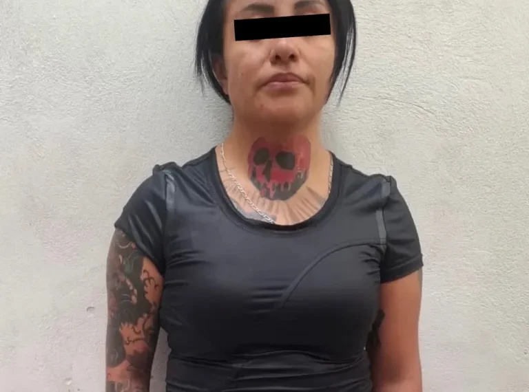 Detienen a mujer acusada de exigir dinero bajo amenazas en #Ecatepec