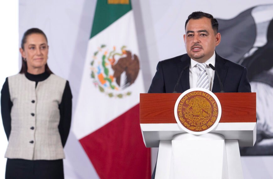 Inicia dispersión de 2 mil 500 pesos para útiles y uniformes de estudiantes de primaria