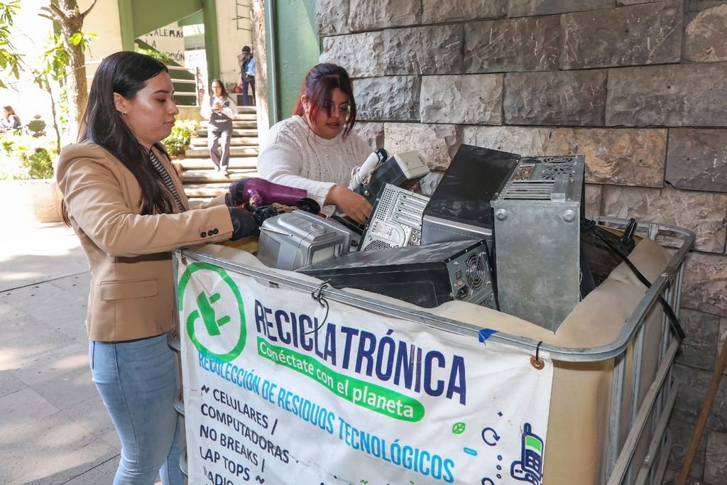 UAEMéx invita a reciclar aparatos electrónicos; habrá centros de acopio en Toluca