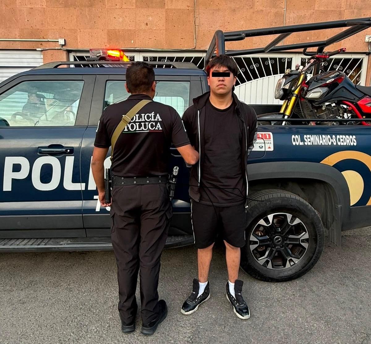 Policía de Toluca recupera cuatro vehículos robados