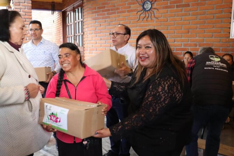 Continúan entregas del programa alimentario “Juntos, Repartiendo Logros” en Zinacantepec