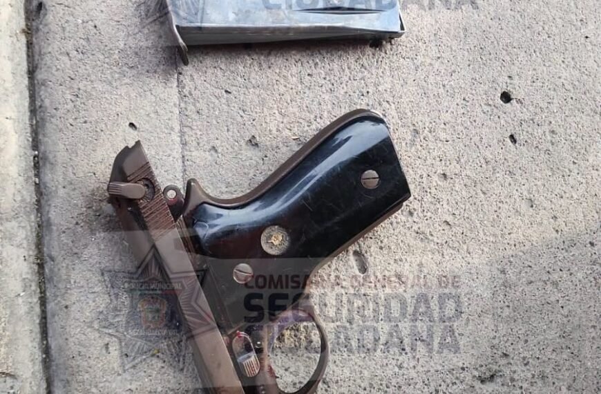 Tras persecución, así capturaron a sujeto que disparó contra una vivienda en Nezahualcóyotl