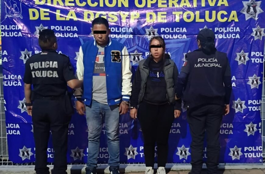 Con apoyo del Botón de Pánico, capturan a pareja tras robo a dos mujeres en el centro de Toluca