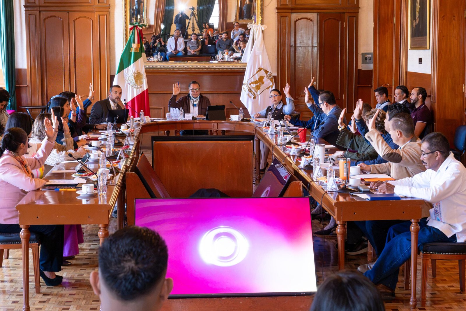 Toluca condona pagos a artesanos del Alfeñique y comerciantes de la Feria de la Enchilada