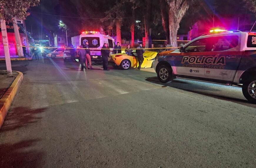 Choque de auto deportivo deja mujer sin vida en Metepec; conductor estaba alcoholizado