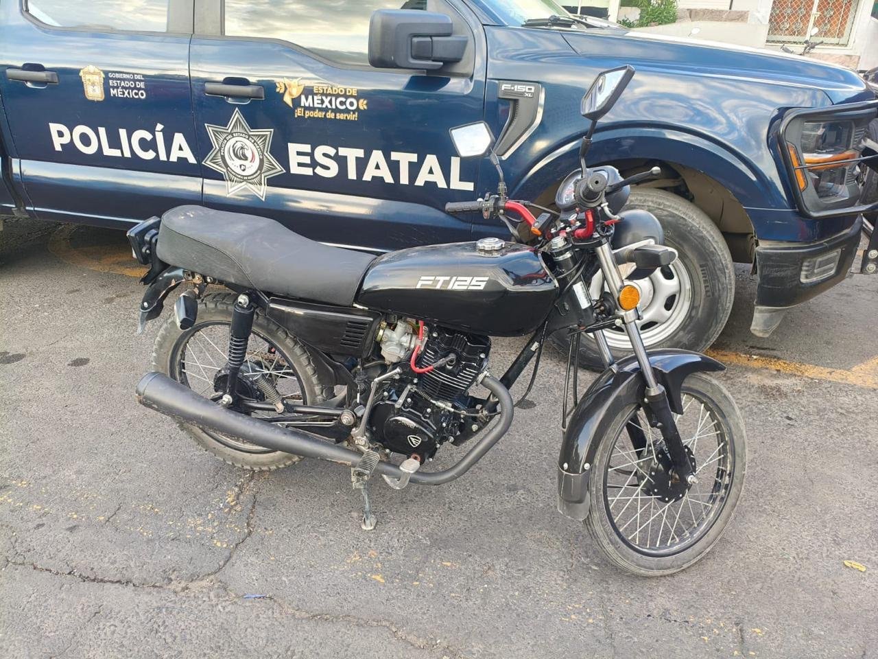 Recuperan motocicleta con reporte de robo en Tepotzotlán; un detenido