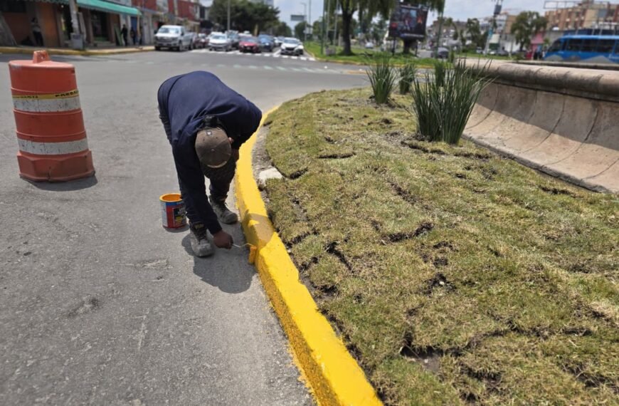 Concluyen reparación de socavón en la glorieta de Calzada del Pacífico, en Toluca