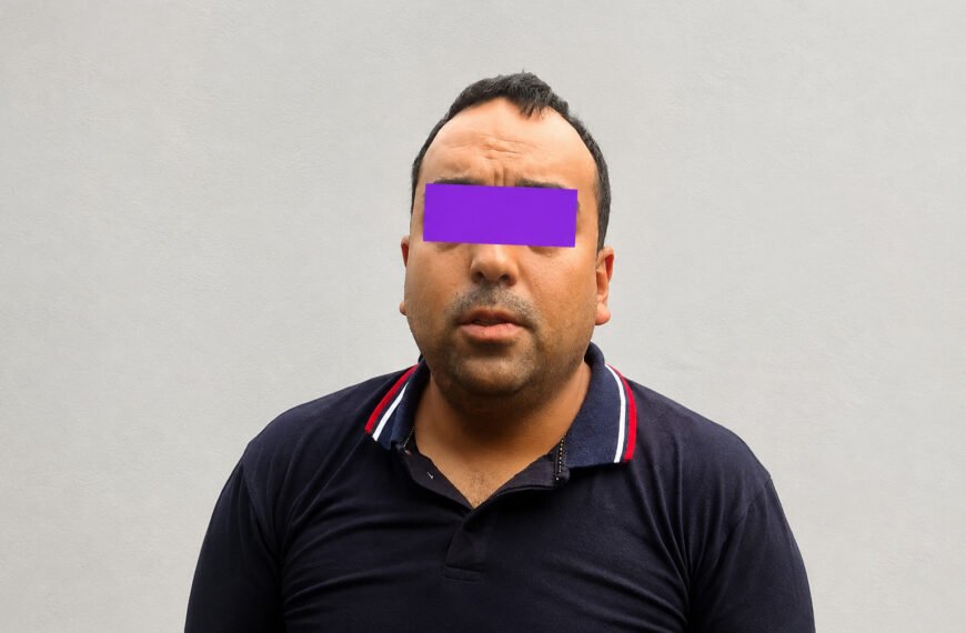 Aseguran en #Coacalco vehículo relacionado con robo violento a transportista