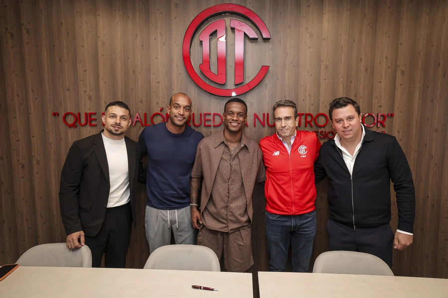 Helinho extiende su contrato con Toluca hasta 2029