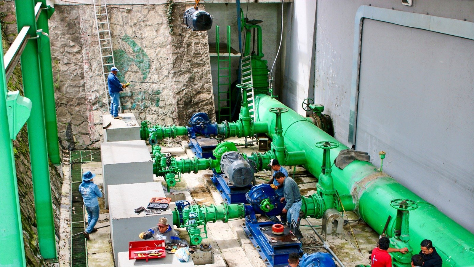 Restablecen suministro de agua en Toluca tras reparar planta de bombeo