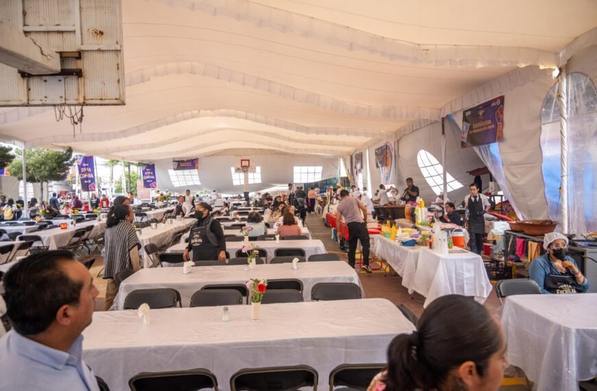 Feria de la Enchilada de Toluca reúne gastronomía y música en San Buenaventura