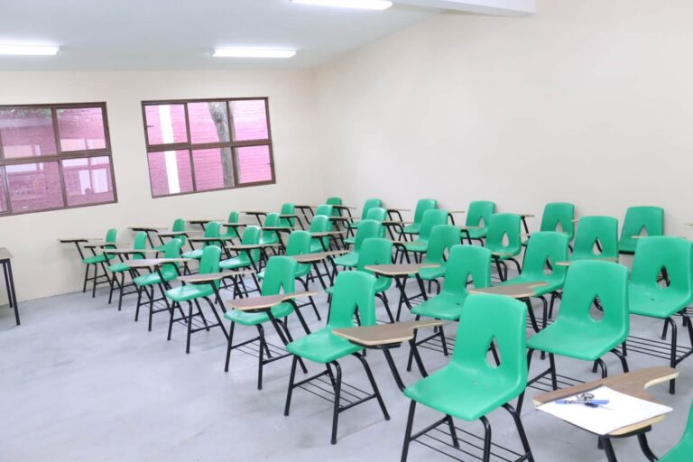 Zinacantepec entrega nueva aula en primaria de San Juan de las Huertas