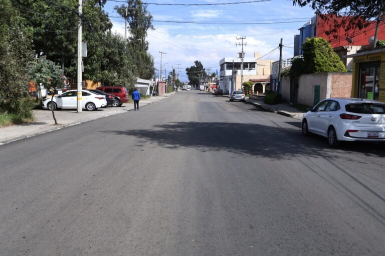Repavimentan circuito vial para mejorar la movilidad en el sur de Toluca