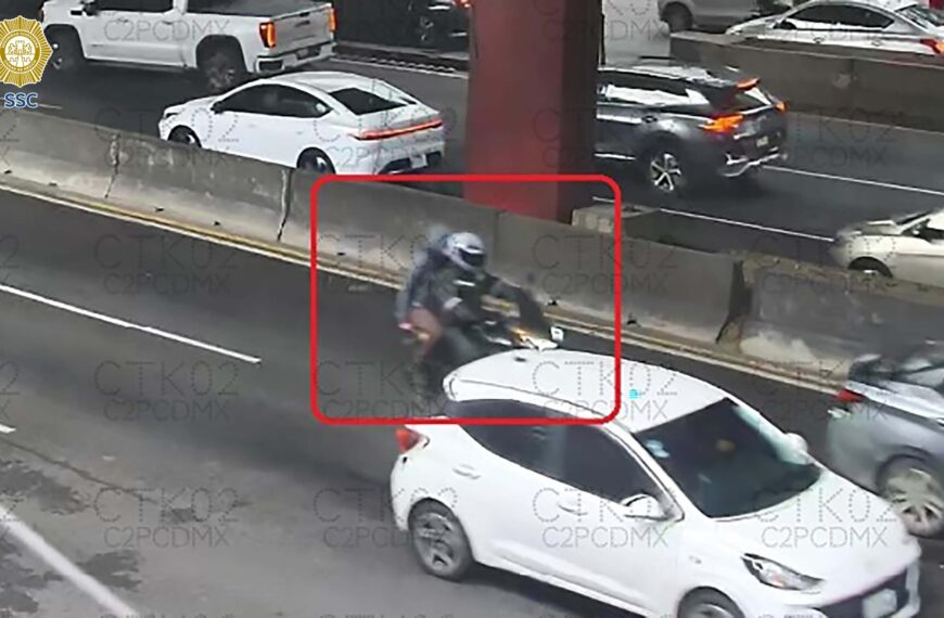 Asalto con arma larga en pleno Paseo de la Reforma. Video