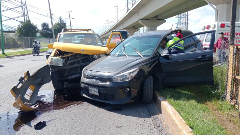 ÚLTIMA HORA: Accidente entre camionetas en Metepec deja dos lesionados cerca del Tren Interurbano