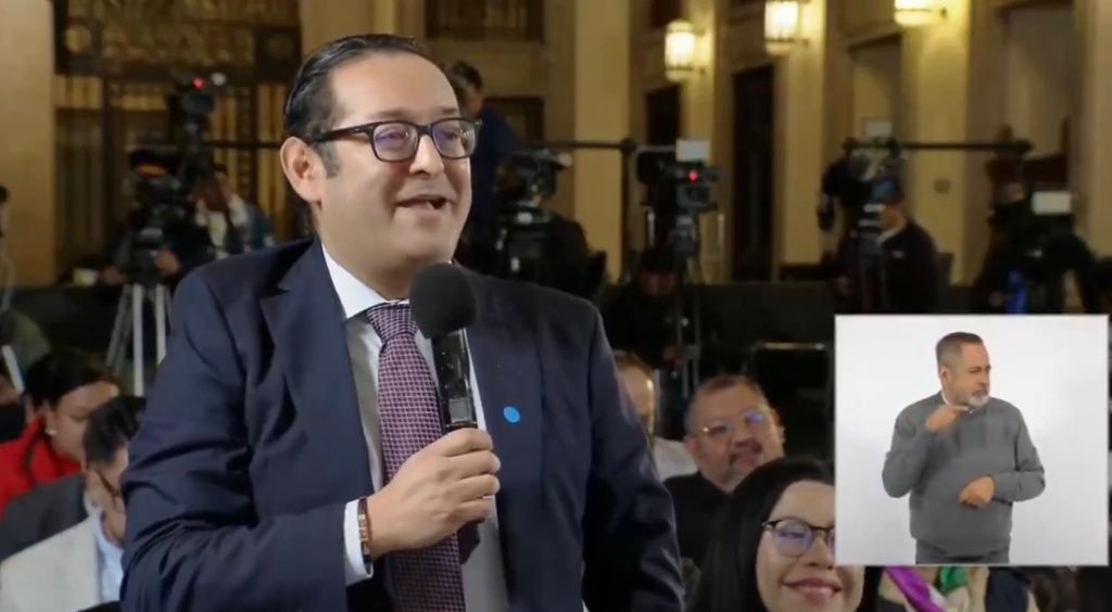 Versiones de que El Chapucero y Vicente Serrano habrían sido vetados de la mañanera por Sheinbaum tras escándalo por “fiestecita”