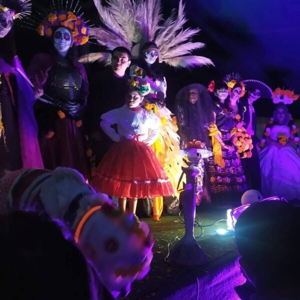 La pedida de calaverita, una tradición ciudadana y colectiva, reúne a más de 20 mil personas en Izcalli Cuauhtémoc I, #Metepec