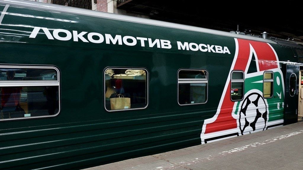 OJO: Ucrania ataca tren civil ruso donde viajaba el mexicano César Montes junto al Lokomotiv de Moscú; 5 heridos